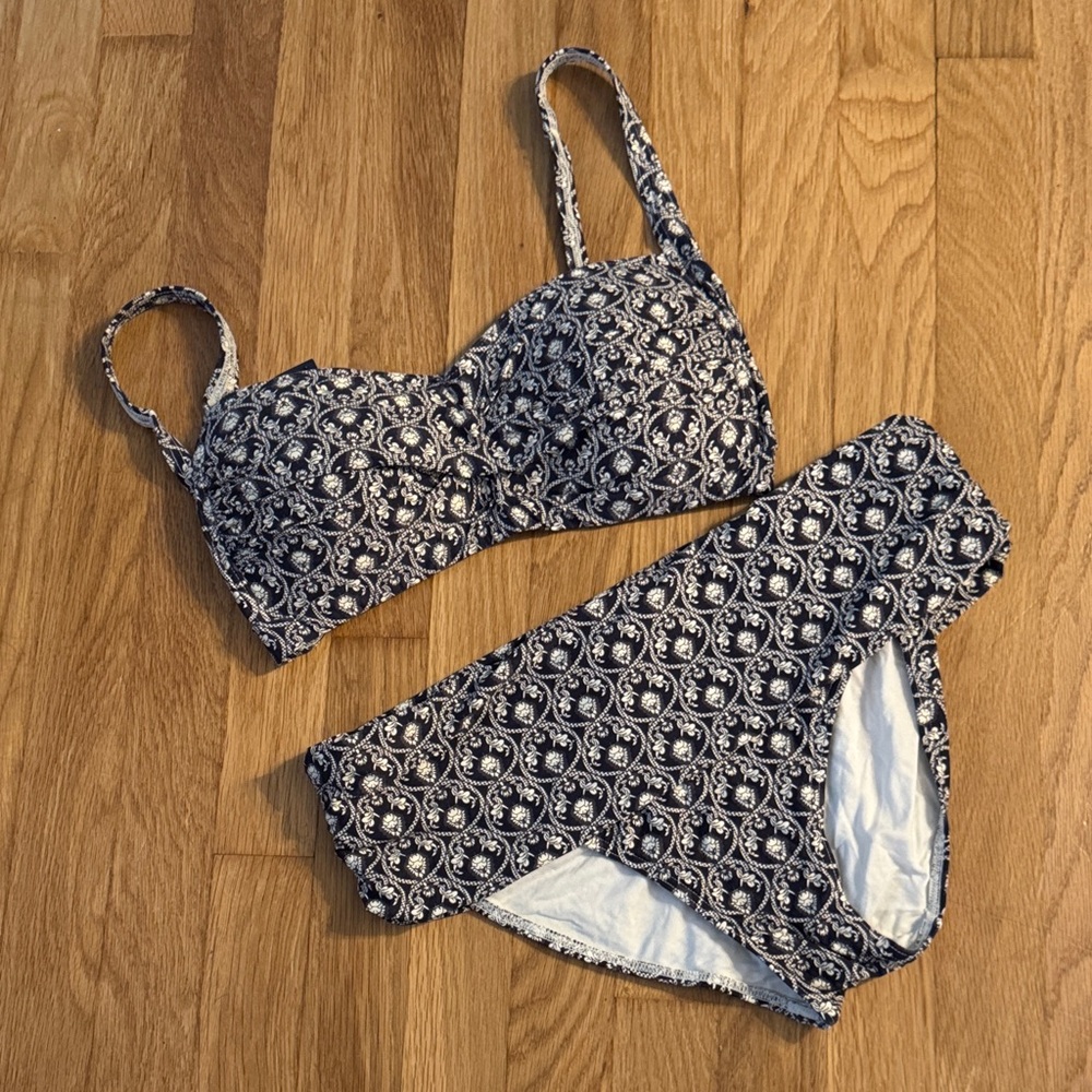 Bond-eye Australia Navy & White Bikini Set Size 14